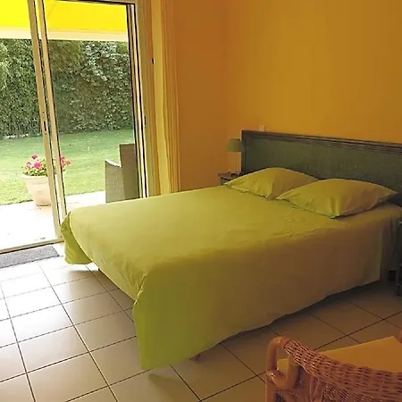 Locatlantique Oda ve Kahvaltı 4*