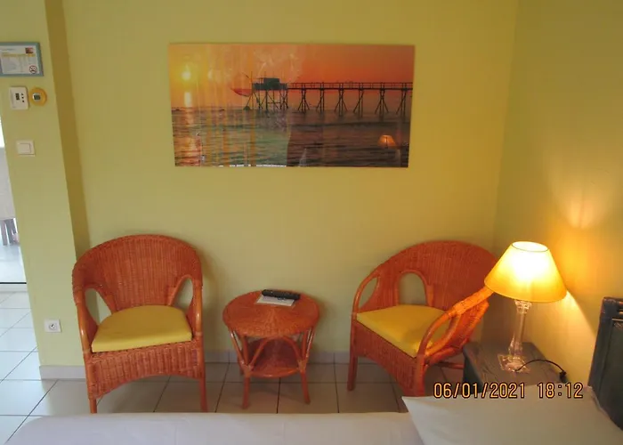 B&B Locatlantique 아이트르